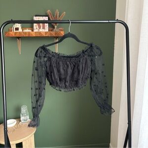 Forever 21 off shoulder long sleeve crop top women’s size small